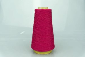 Cariaggi.  Art. MONOPOLI BIS  Col. 21862 128-223 ( Ярко розовый )  Состав: 70% Меринос ( WV ), 10% Кашемир ( WS ), 20% Вискоза ( VI ). Метраж пряжи: 1800м/100гр. ( 2/36 ) 
