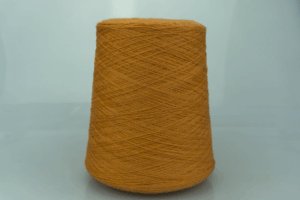 Cariaggi.  Art. MONOPOLI BIS  Col. 715065 125 ZUCCA 3 ( Оранжевый )  Состав: 70% Меринос ( WV ), 10% Кашемир ( WS ), 20% Вискоза ( VI ).  Метраж пряжи: 1800м/100гр. ( 2/36 ) 
