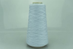 Cariaggi.  Art. MONOPOLI BIS  Col. 21328 505 ( Светло-голубой )  Состав: 70% Меринос ( WV ), 10% Кашемир ( WS ), 20% Вискоза ( VI ).  Метраж пряжи: 1800м/100гр. ( 2/36 ) 