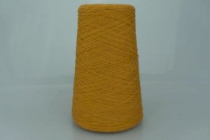 Cariaggi.  Art. MONOPOLI  Col. 196 - 381 ( Апельсин )  Состав: 80% Меринос ( WV ), 10% Кашемир ( WS ), 10% Вискоза ( VI ). Метраж пряжи: 1500м/100гр. ( 2/30 ) 