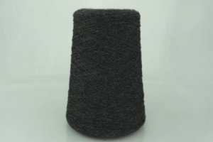 Cariaggi.  Art. MONOPOLI  Col. 196 - 098 ( Графит меланж )  Состав: 80% Меринос ( WV ), 10% Кашемир ( WS ), 10% Вискоза ( VI ).  Метраж пряжи: 1500м/100гр. ( 2/30 ) 