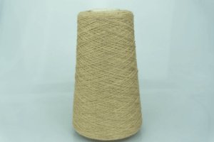 Cariaggi.  Art. MONOPOLI  Col. 196 - 116 ( Светлый беж )  Состав: 80% Меринос ( WV ), 10% Кашемир ( WS ), 10% Вискоза ( VI ).  Метраж пряжи: 1500м/100гр. ( 2/30 ) 