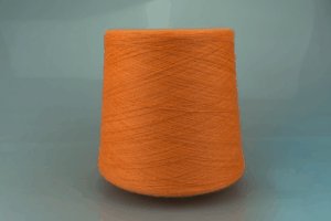 ALPES MANIFATURA FILATI S.p.A.  Art. ORTENSIA NEON  Col. 25320 (Апельсин неон )  Состав: 50% Меринос ( WV ), 50% PC.  Метраж пряжи: 1400м/100гр. ( 2/28 ) 