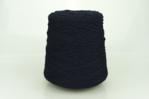 Todd & Duncan  Art. LAMBSWOOL  Col. 98376 ( Тёмно-синий )   Состав: 100% Тонкорунная шерсть ягнят  Метраж пряжи: 250м/100гр. (6/15) 
