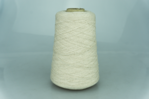 KNOLL.   Art. LAMBSWOOL EXTRAFINE  Col. 201227 SABBIA ( Песок )  Состав: 100% Тонкорунная шерсть ягнят.   Метраж пряжи: 1400м/100гр. ( 2/28 )  