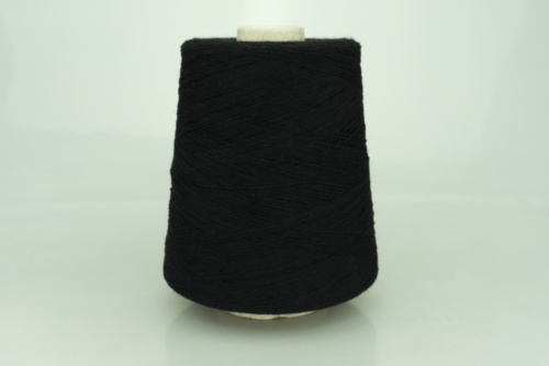 GRUPPO FILPUCCI INDUSTRIE FILATI  Art. MAJESTIC  Col. 120 NERO ( Чёрный )  Состав: 100% Меринос ( Exsrafine Geelong Wool ).  Метраж пряжи: 1500м/100гр. ( 15000 ) 