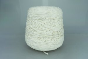 GRUPPO FILPUCCI INDUSTRIE FILATI  Art. XXL  Col. 300 BIANCO ( Белый )  Состав: 60% Меринос ( WV ), 40% Акрил ( PA ).  Метраж пряжи: 130м/100гр. ( 1300 ) 