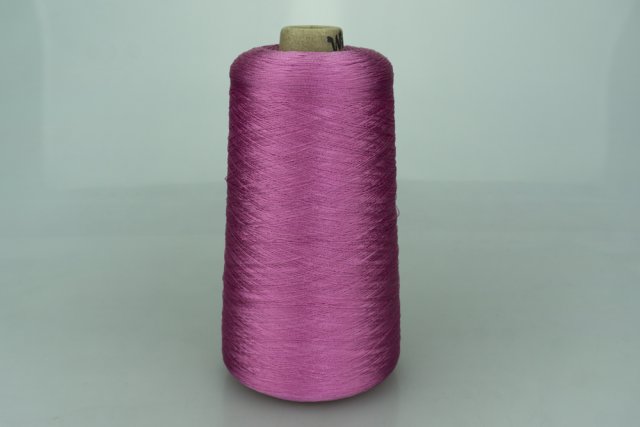 WINNING TEXTILE CO.LTD Art. BRIGHT RAYON Col. 7409 ( Голливудский светло-вишневый ) Состав: 100% Вискоза ( VI ). Метраж пряжи: 6000м/100гр. ( 120D/1*2 )