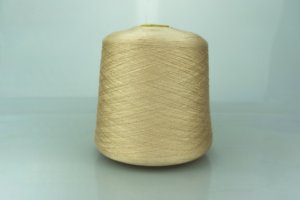 BOTTO POALA.  Art. DRAGON  Col. 014 ALBIC ( Розовый-беж )  Состав: 100% Шёлк ( SE ).  Метраж пряжи: 3000м/100гр. ( 2/120*2 ) 