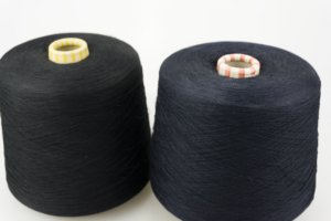 BOTTO POALA.  Art. KYOTO  Состав: 59% Шёлк ( SE ), 41% Хлопок ( CO ).  Метраж пряжи: 3500м/100гр. ( 35000 ) 