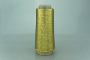 ILARIA S.R.L. CALENZANO  Art. BRILLANTE  Col. 908 ORO ( Золото )  Состав: 50% Полиамид (PA), 50% Полиэстер ( PL ).   Метраж пряжи: 10000м/100гр. ( 100000 ) 
