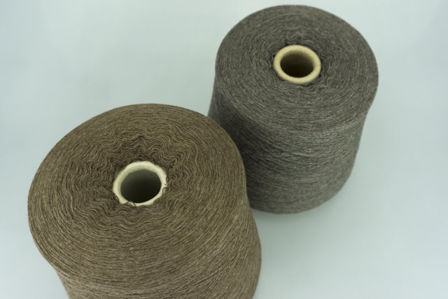 LORO PIANA. Art. BABY CASHMERE Состав: 100% Кашемир ( WS ). Метраж пряжи: 1300м/100гр. ( 2/26 )