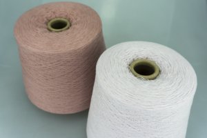 LORO PIANA.  Art. BABY CASHMERE  Состав: 100% Кашемир ( WS ).  Метраж пряжи: 1300м/100гр. ( 2/26 ) 