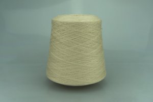 LORO PIANA.  Art. BABY CASHMERE  Col. CARAMEL ( Светлый беж. )  Состав: 100% Кашемир ( WS ).  Метраж пряжи: 1300м/100гр. ( 2/26 ) 