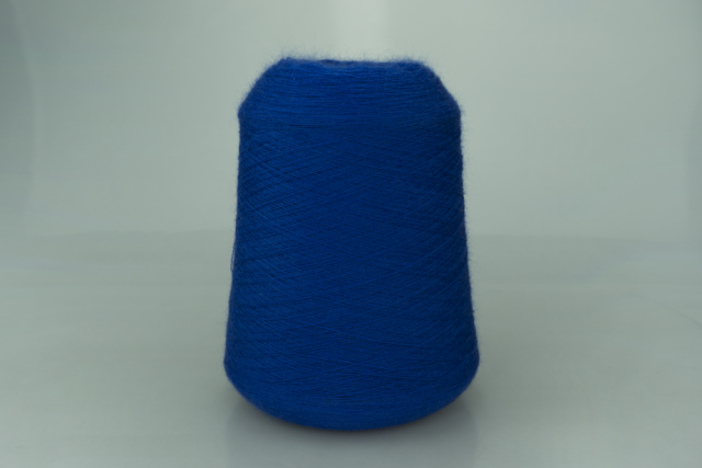 Tollegno 1900. Art. HARMONY / WOOLMAR Col. 13994 BLUETTE ( Ярко-синий ) Состав: 100% Меринос ( WV ). Метраж пряжи: 2400м/100гр. ( 2/48 )