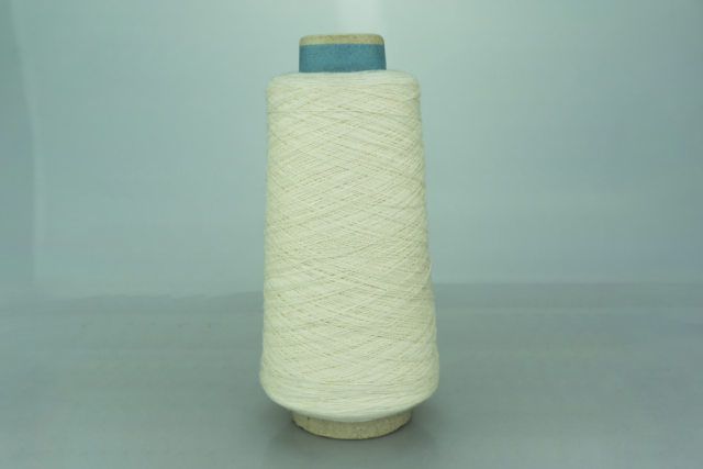 MANIFATTURA SESIA SRL Art. CRISPY Col. 0207 ( Молоко ) Состав: 100% Меринос ( WV ). Метраж пряжи: 1200м/100гр. ( 2/48*2 )