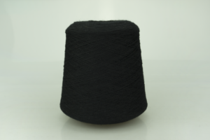 LANECARDATE s.p.a.  Art. VELA  Col. 1202 NERO ( Чёрный )  Состав: 90% Меринос ( WV ), 10% Кашемир ( WS ).  Метраж пряжи: 1600м/100гр. (1/16) 