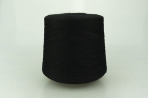 ollegno 1900 / Lana Gatto.  Art. CHARME  Col. 10008 NERO ( Чёрный )  Состав: 100% Меринос ( WV ).  Метраж пряжи: 4000м/100гр. ( 2/80 ) 