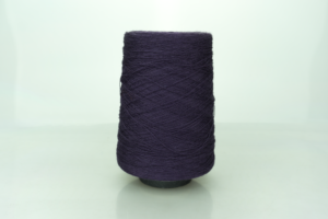 Бобинная пряжа от SAFIL S.p.A  Art. OCEANO  Col. 449 VIOLA MEL ( Фиолетовый )  Состав: 100% Меринос ( WV ).   Метраж пряжи: 1234м/100гр. ( 3/37 ) 
