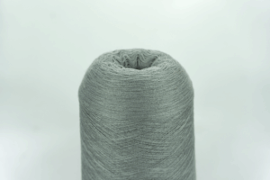 Бобинная пряжа от Tollegno 1900 / Lana Gatto.  Art. NEW ROYAL  Col. 1902 GRIGIO SCURO ( Серый, стальной )  Метраж пряжи: 3000м/100гр. ( 2/60 ) 
