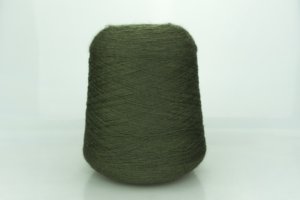 LORO PIANA.  Art. DENVER  Col. 8975 ( Зелёная олива )  Состав: 100% Кашемир ( WS ).  Метраж пряжи: 1800м/100гр. ( 2/36 ) 