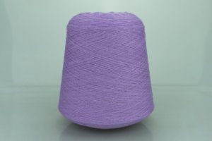 Linsieme Filati Srl.  Art. KLIMT  Col. 3756 ( Фиалка )  Состав: 45% Кашемир ( WS ), 55% Меринос ( WV ).  Метраж пряжи: 1200м/100гр. ( 2/24 ) 