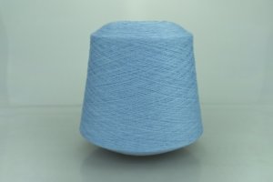 Linsieme Filati Srl. Art. KLIMT Col. 6580 ( Голубой ) Состав: 45% Кашемир ( WS ), 55% Меринос ( WV ). Метраж пряжи: 1200м/100гр. ( 2/24 )