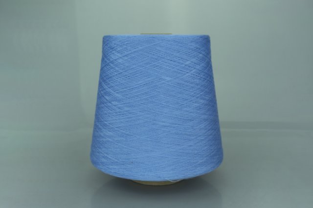 POZZI ELECTA. Art. SILKTEN Col. 1097 ( Лавандово-голубой ) Состав: 70% Тенсель ( Tencel ), 45% Шёлк ( SE ). Метраж пряжи: 2600м/100гр. ( 2/52 )