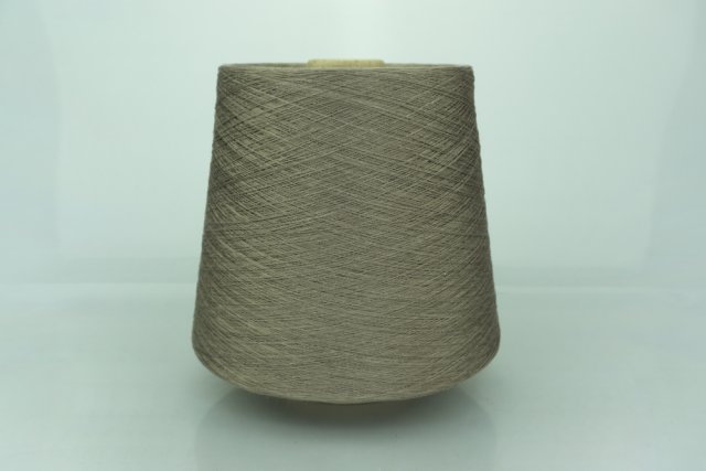 POZZI ELECTA. Art. SILKTEN Col. 1148 ( Тауп тёмный ) Состав: 70% Тенсель ( Tencel ), 45% Шёлк ( SE ). Метраж пряжи: 2600м/100гр. ( 2/52 )