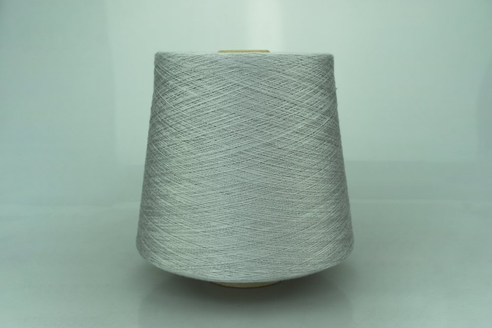 POZZI ELECTA. Art. SILKTEN Col. 1104 ( Алюминиевый ) Состав: 70% Тенсель ( Tencel ), 45% Шёлк ( SE ). Метраж пряжи: 2600м/100гр. ( 2/52 )