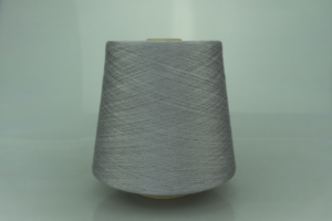 POZZI ELECTA.  Art. SILKTEN  Col. 1105 ( Платиновый )  Состав: 70% Тенсель ( Tencel ), 45% Шёлк ( SE ).  Метраж пряжи: 2600м/100гр. ( 2/52 ) 