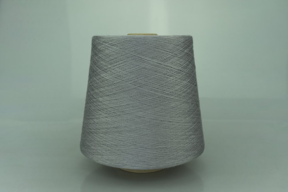 POZZI ELECTA. Art. SILKTEN Col. 1105 ( Платиновый ) Состав: 70% Тенсель ( Tencel ), 45% Шёлк ( SE ). Метраж пряжи: 2600м/100гр. ( 2/52 )
