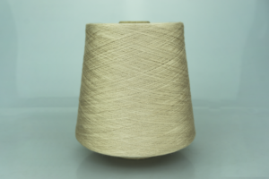 POZZI ELECTA.  Art. SILKTEN  Col. 1113 ( Песочно-бежевый )  Состав: 70% Тенсель ( Tencel ), 45% Шёлк ( SE ).  Метраж пряжи: 2600м/100гр. ( 2/52 ) 