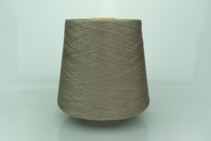 POZZI ELECTA.  Art. SILKTEN  Col. 1148 ( Тауп тёмный )  Состав: 70% Тенсель ( Tencel ), 45% Шёлк ( SE ).  Метраж пряжи: 2600м/100гр. ( 2/52 ) 