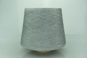 POZZI ELECTA.  Art. SILKTEN  Col. 1196 ( Жемчужно-серый )  Состав: 70% Тенсель ( Tencel ), 45% Шёлк ( SE ).  Метраж пряжи: 2600м/100гр. ( 2/52 ) 