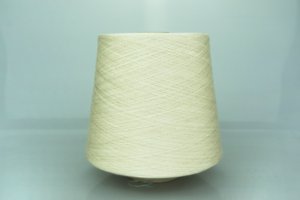 POZZI ELECTA.  Art. SILKTEN  Col. 1111 ( Слоновая кость )  Состав: 70% Тенсель ( Tencel ), 45% Шёлк ( SE ).  Метраж пряжи: 2600м/100гр. ( 2/52 ) 