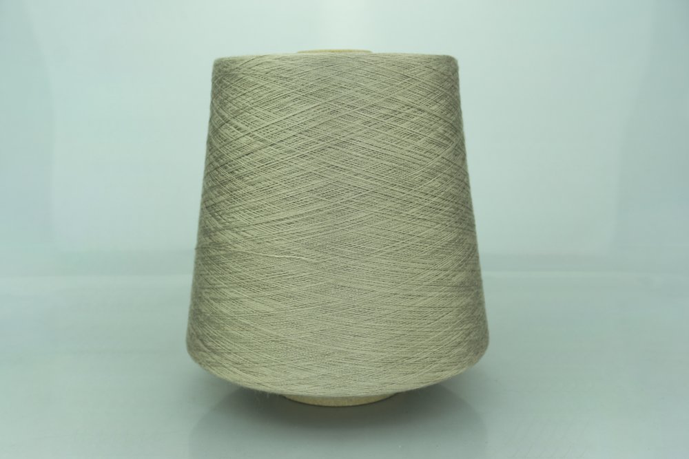 POZZI ELECTA.  Art. SILKTEN  Col. 1114 ( Тауп средний )  Состав: 70% Тенсель ( Tencel ), 45% Шёлк ( SE ).  Метраж пряжи: 2600м/100гр. ( 2/52 ) 