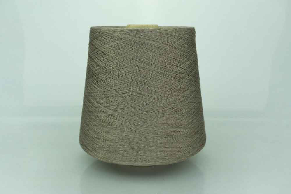 POZZI ELECTA.  Art. SILKTEN  Col. 1148 ( Тауп тёмный )  Состав: 70% Тенсель ( Tencel ), 45% Шёлк ( SE ).  Метраж пряжи: 2600м/100гр. ( 2/52 ) 