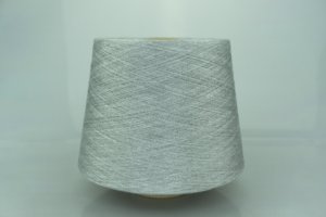 POZZI ELECTA.  Art. SILKTEN  Col. 1194 ( Светло-серый )  Состав: 70% Тенсель ( Tencel ), 45% Шёлк ( SE ).  Метраж пряжи: 2600м/100гр. ( 2/52 ) 