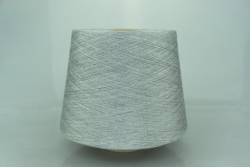 POZZI ELECTA.  Art. SILKTEN  Col. 1194 ( Светло-серый )  Состав: 70% Тенсель ( Tencel ), 45% Шёлк ( SE ).  Метраж пряжи: 2600м/100гр. ( 2/52 ) 